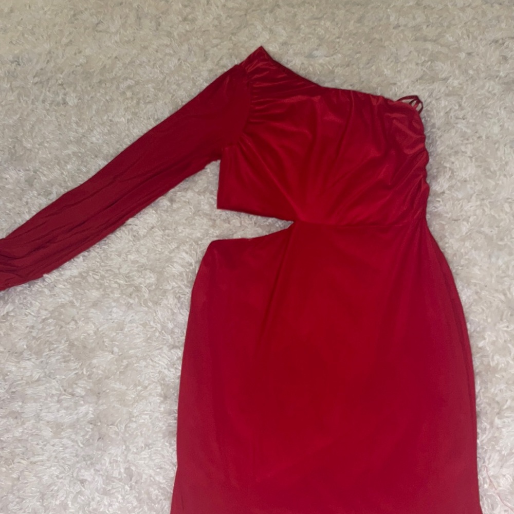 1 shoulder red formal dress with side slit